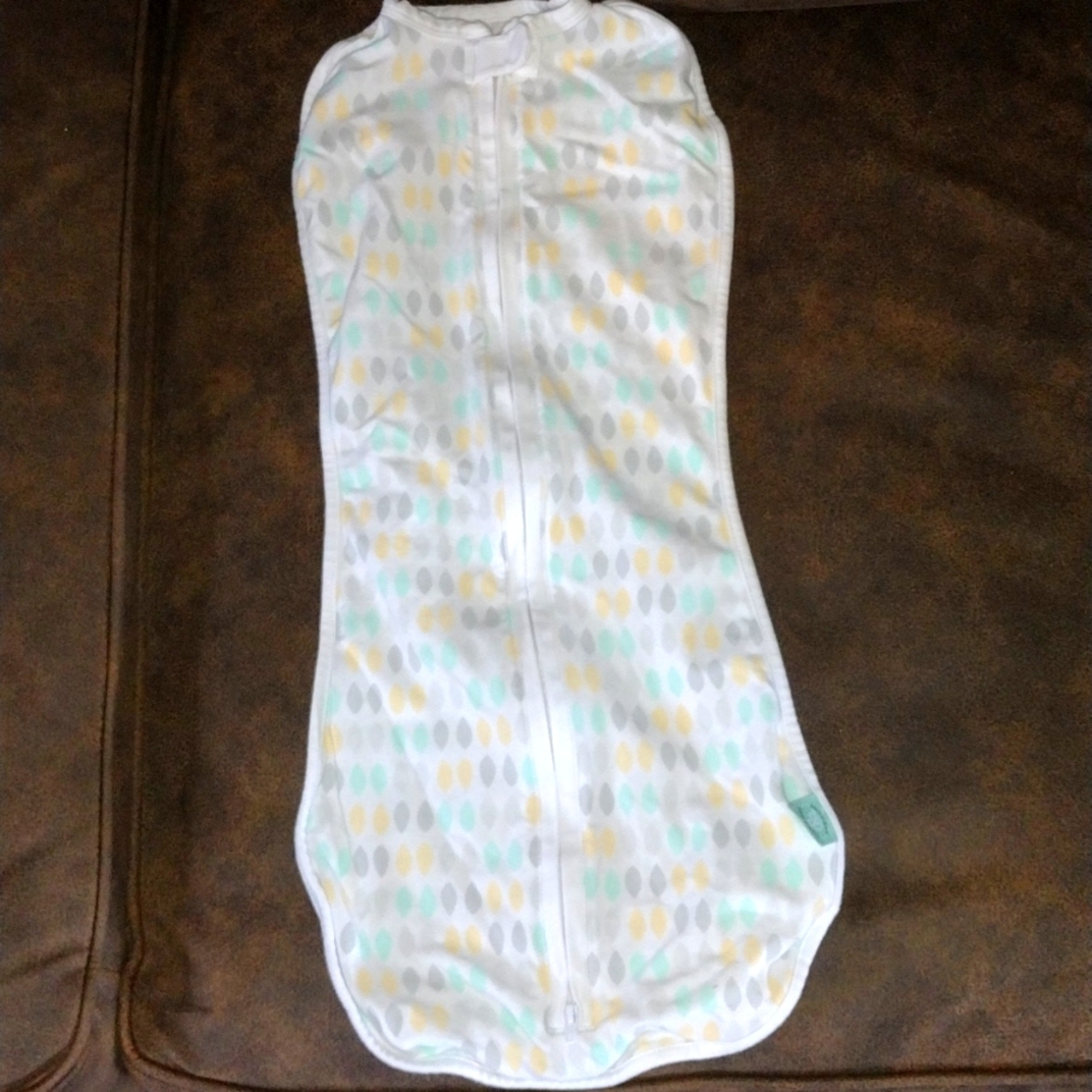 25+ Pieces Baby Boy Not So Mystery Mystery Box~ Sizes: Newborn - 3 months ~ - Picture 6 of 9
